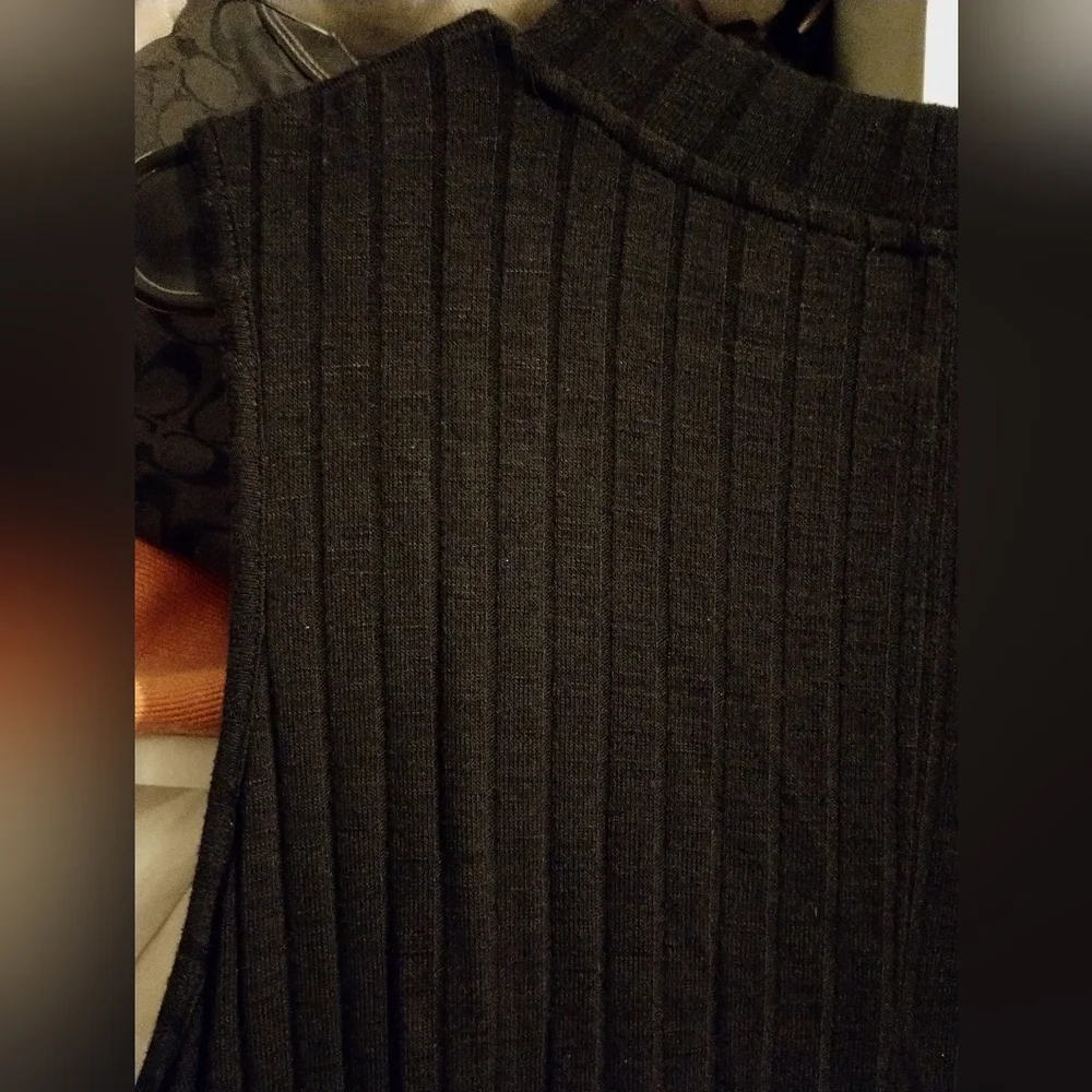 Lisa Rinna Collection ( QVC) Large - Picture 4 of 10